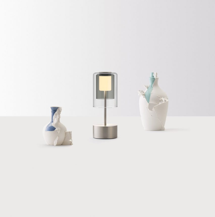 Voltra table lamp