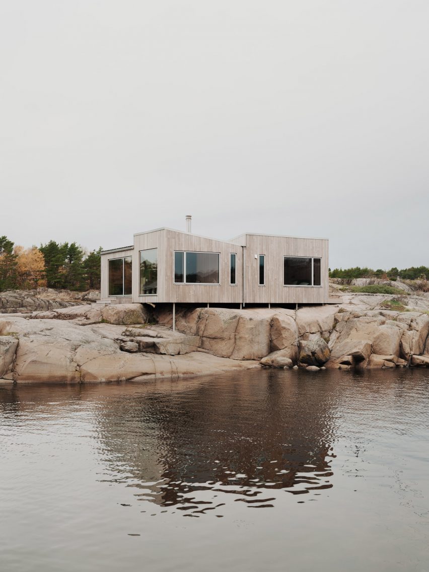 Exterior of Kjerringholmen cabin in Norway by Line Solgaard Arkitekter