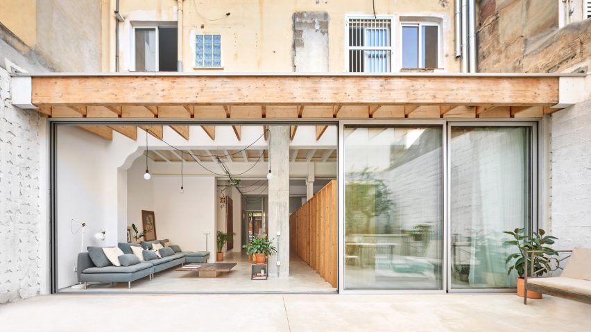 Exterior of NZ10 Apartment in Spain by Auba Studio