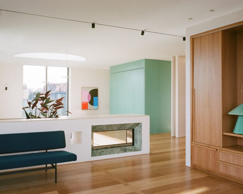 Living room of Melbourne apartemnt by Office Alex Nicholls