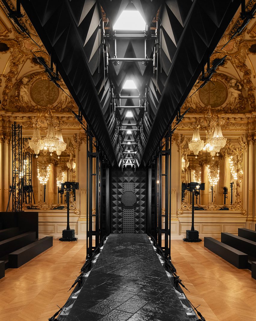 Photo of the Louis Vuitton set