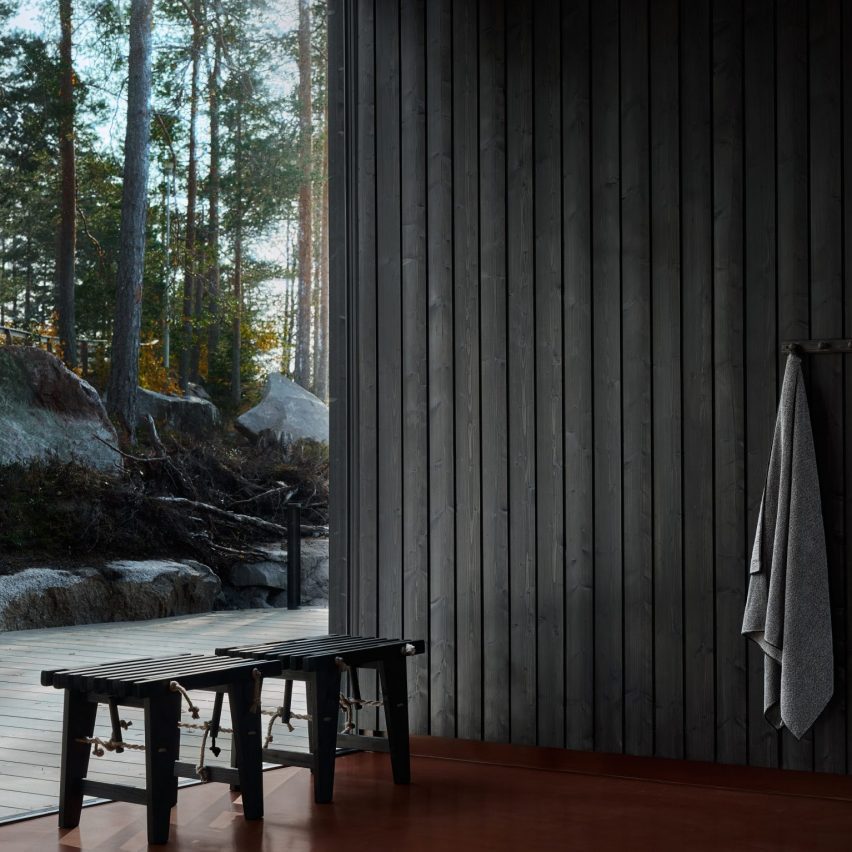 Studio Puisto black wood sauna