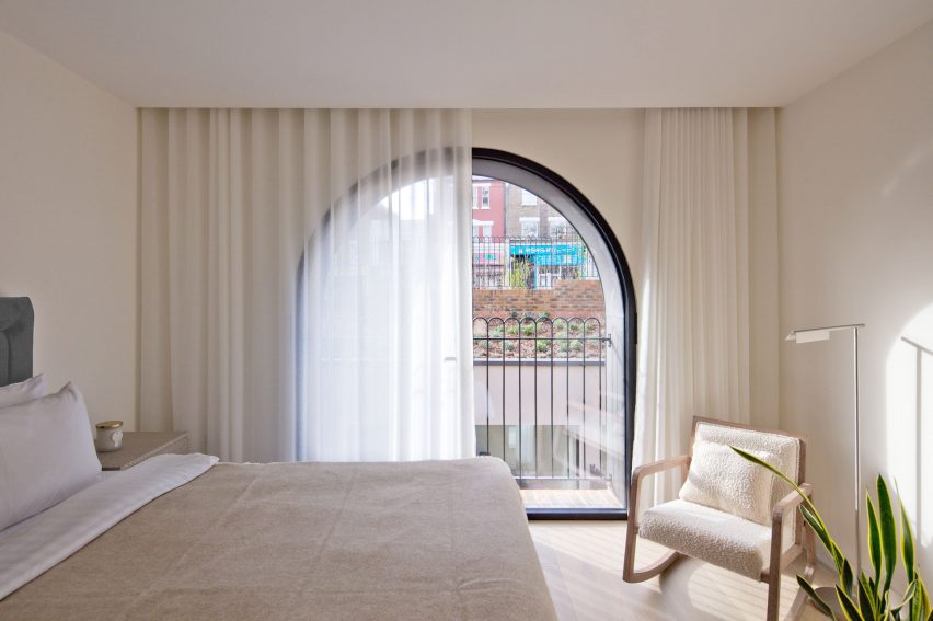 اتاق خواب خانه شهری لندن توسط شرکت DHaus