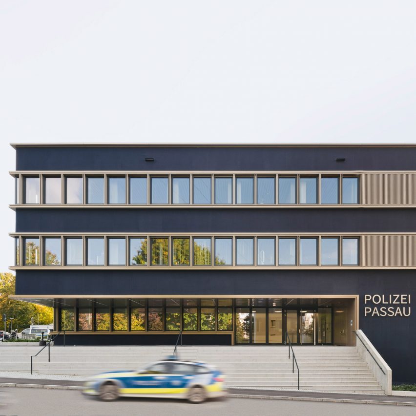Bavarian police station in Passau by Wulf Architekten