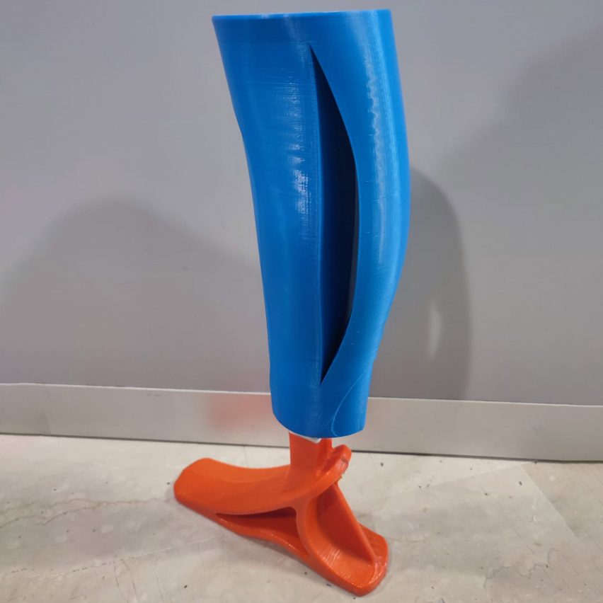 Ro Plastic Prize 2023 winner Isinnova prosthetic leg