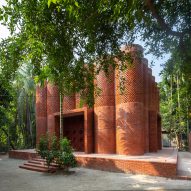 Sthapotik tops Bangladesh mausoleum with "chandelier" of skylights
