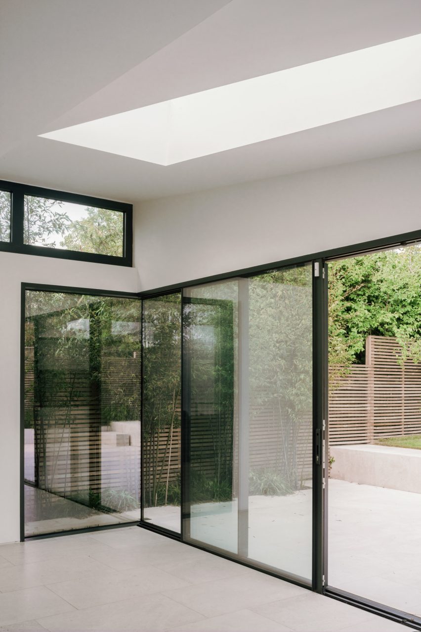 Glazed house extension in London