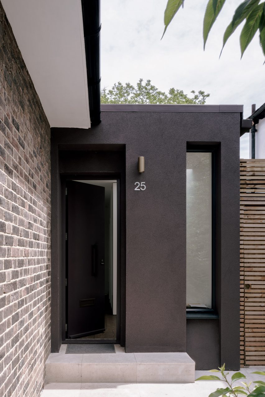 Entrance of Suncatcher house extension in London by Francesco Pierazzi Architects