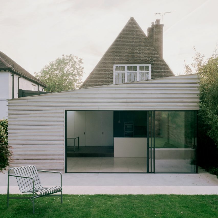 Exterior of Suncatcher house extension in London by Francesco Pierazzi Architects