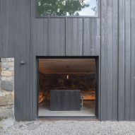 Exterior of the New York farmhouse by Worrell Yeung