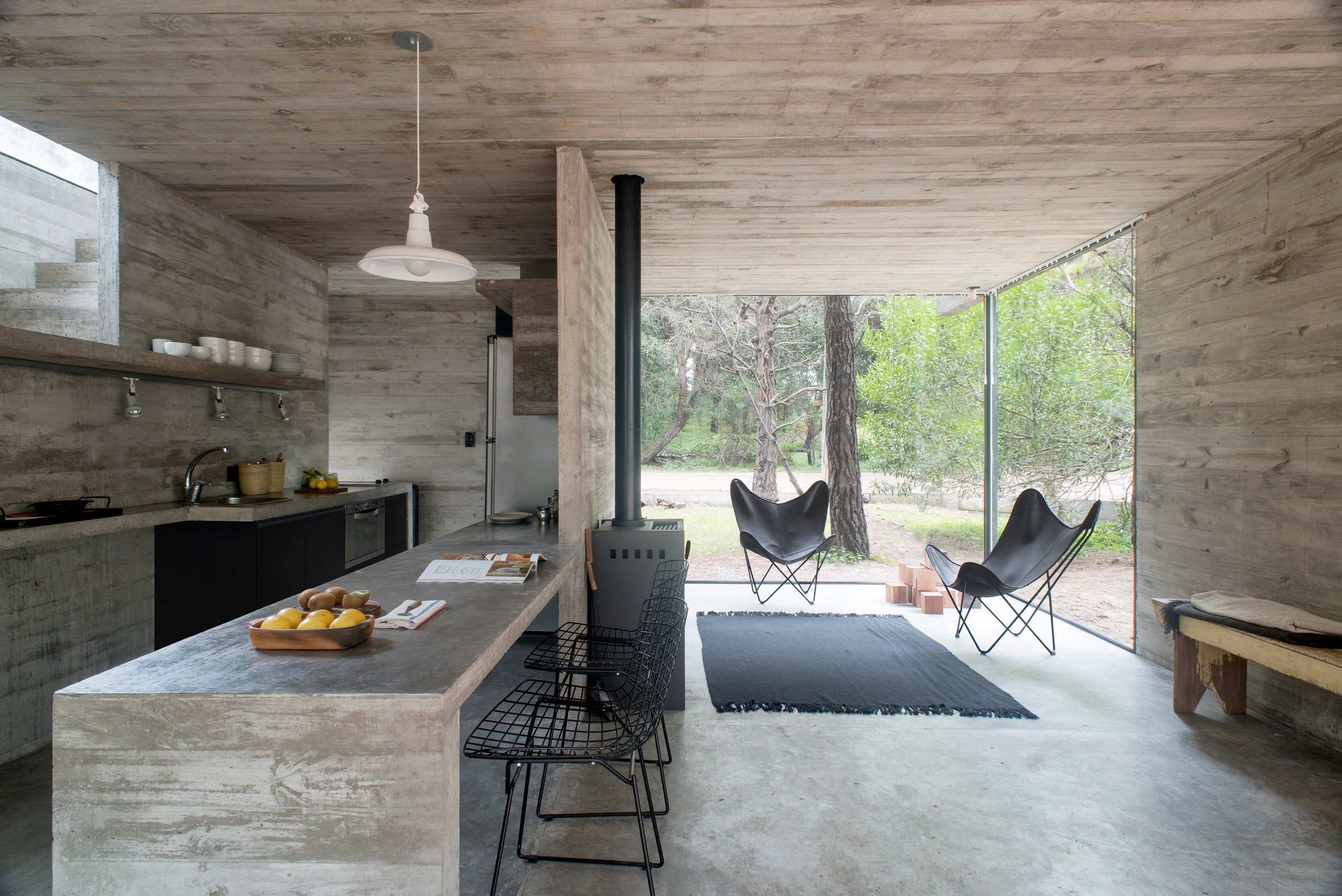Interior of Casa H3 by Luciano Kruk