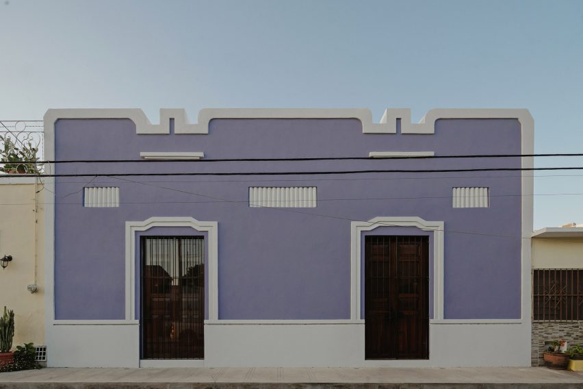Front exterior of the existing house at Casa Pulpo by Workshop Architects