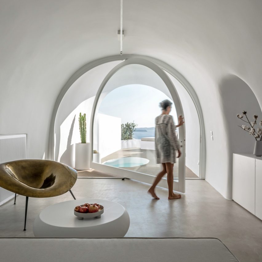 Santorini hotel by Kapsimalis Architects