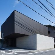 Apollo Architects & Associates create home from stacked volumes in Tokyo