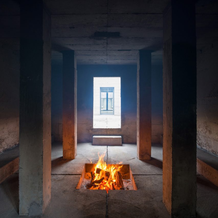 Fire pit in Luna House by Pezo von Ellrichshausen
