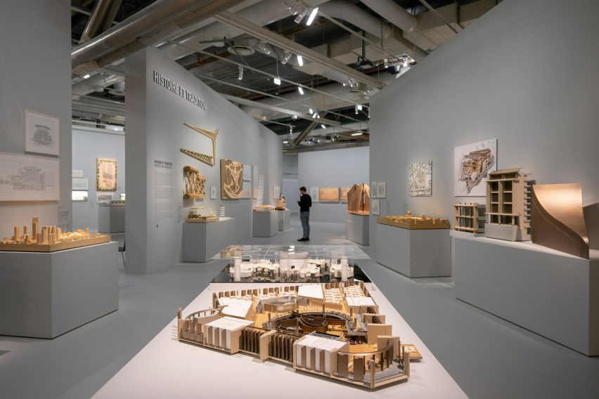 مدل ها و نقشه های معماری در مرکز پمپیدو در پاریس