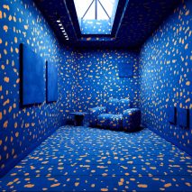 Tuleste factory blue room