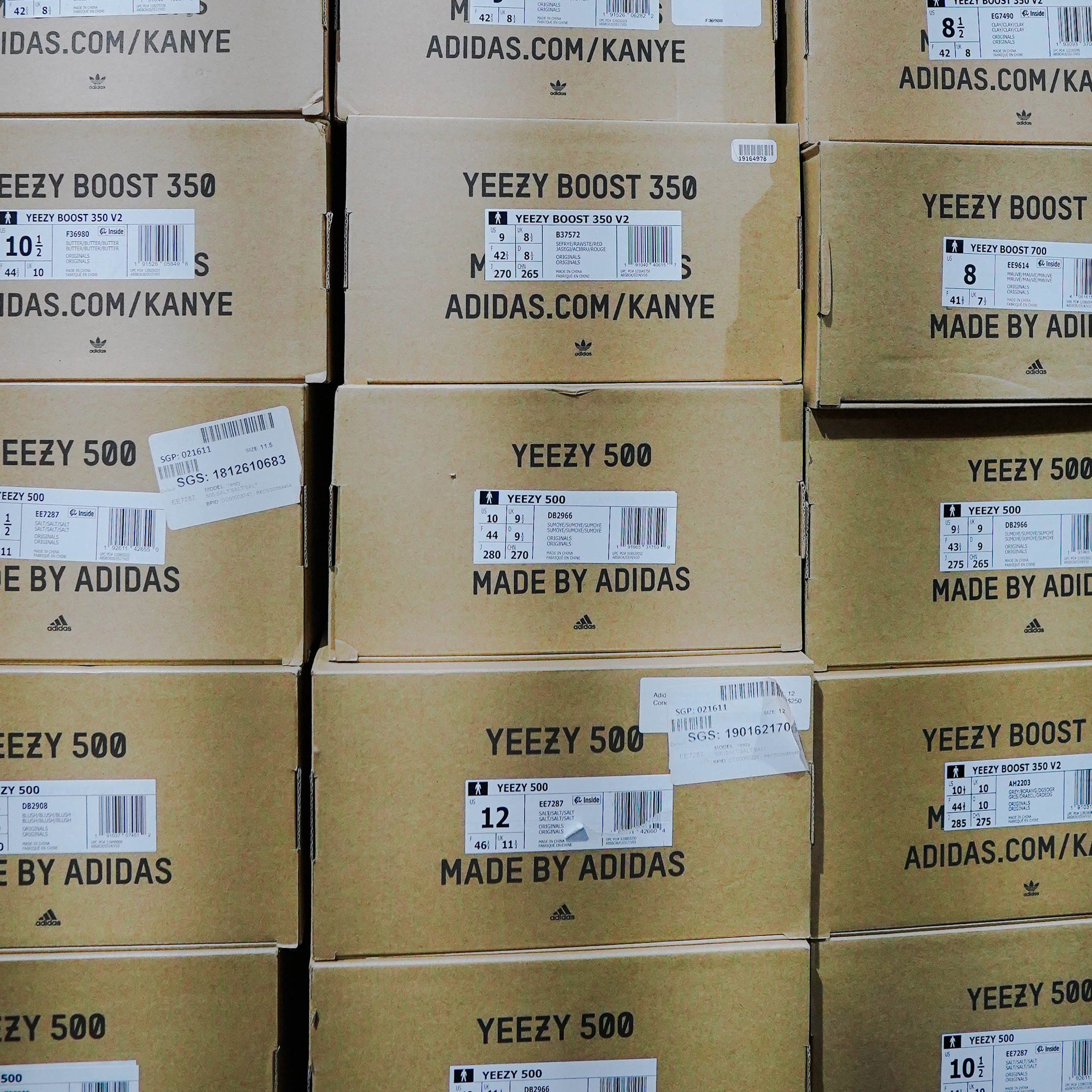 Een deel Prehistorisch spellen Adidas to sell Yeezy stock and donate portion of proceeds to charity