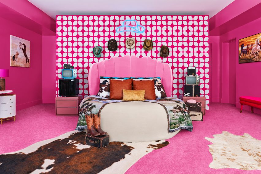 Pink bedroom in Barbie's Malibu Dreamhouse