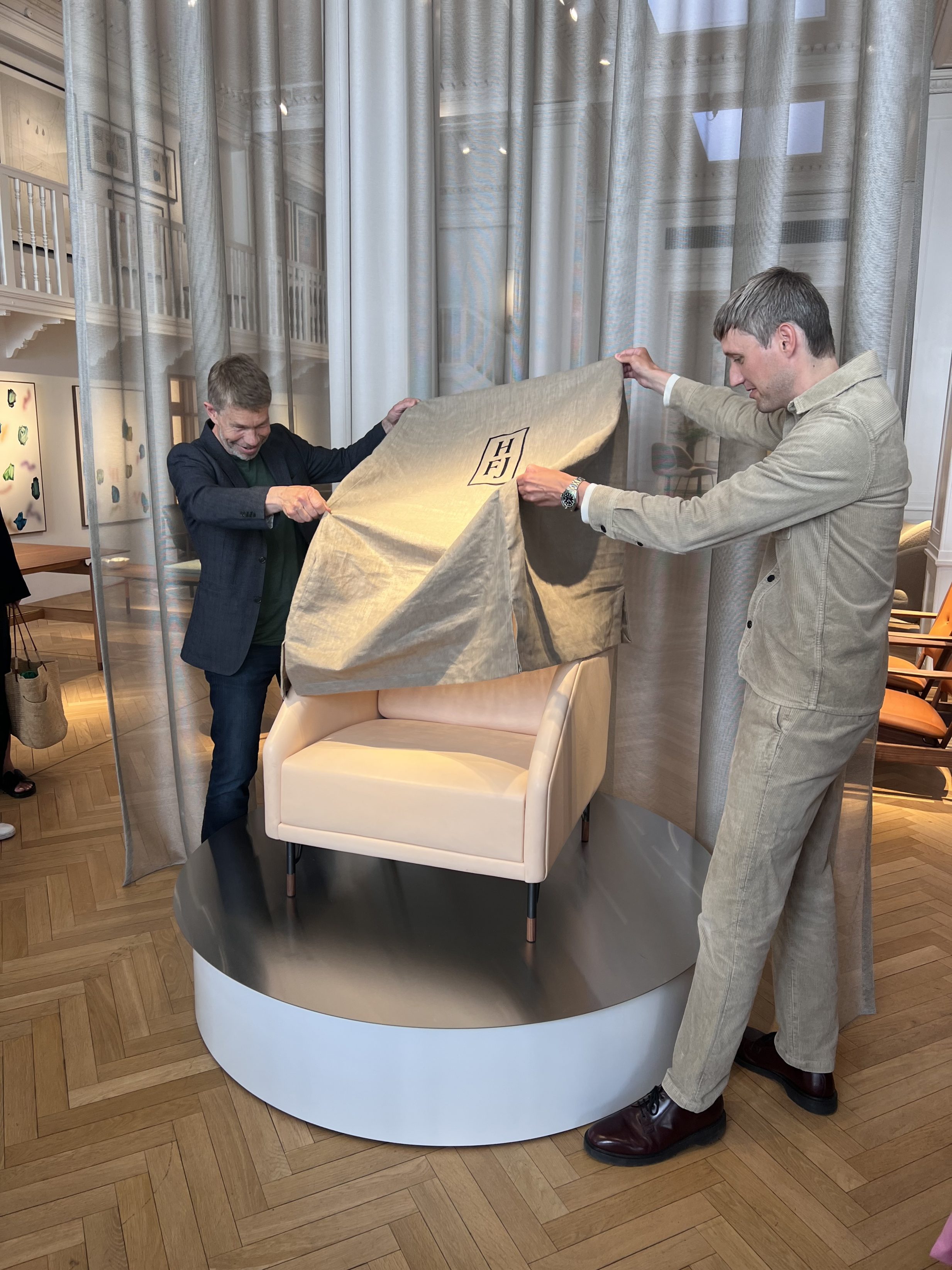 Unveiling of leather chair by house of finn juhl at 3 days of design
