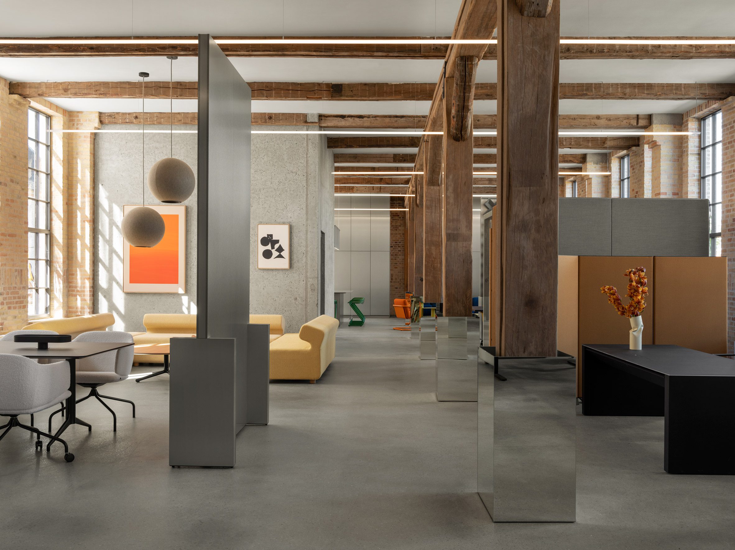 Photograph of an office featuring Lammhults Design Group's products