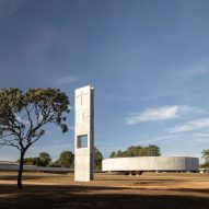 ARQBR creates circular church with monumental steeple in Brasilia