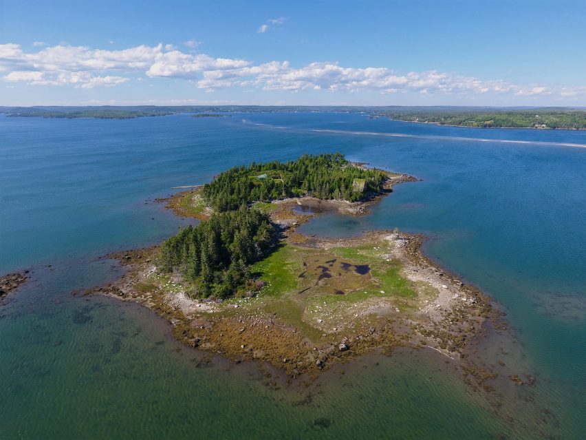 Vollebak Island, Nova Scotia