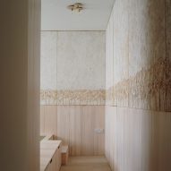 Floral engraving in Dragon Flat by Tsuruta Architects