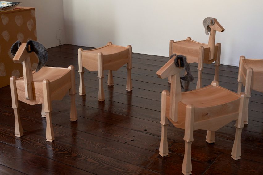 sillas con forma de oveja
