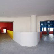 Haikojiangdong Huandao Experimental School by Trace Architecture Office