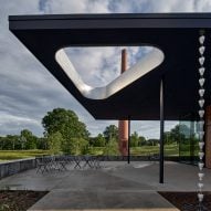 In Situ Studio cuts "hoop" opening in cantilevered welcome centre roof