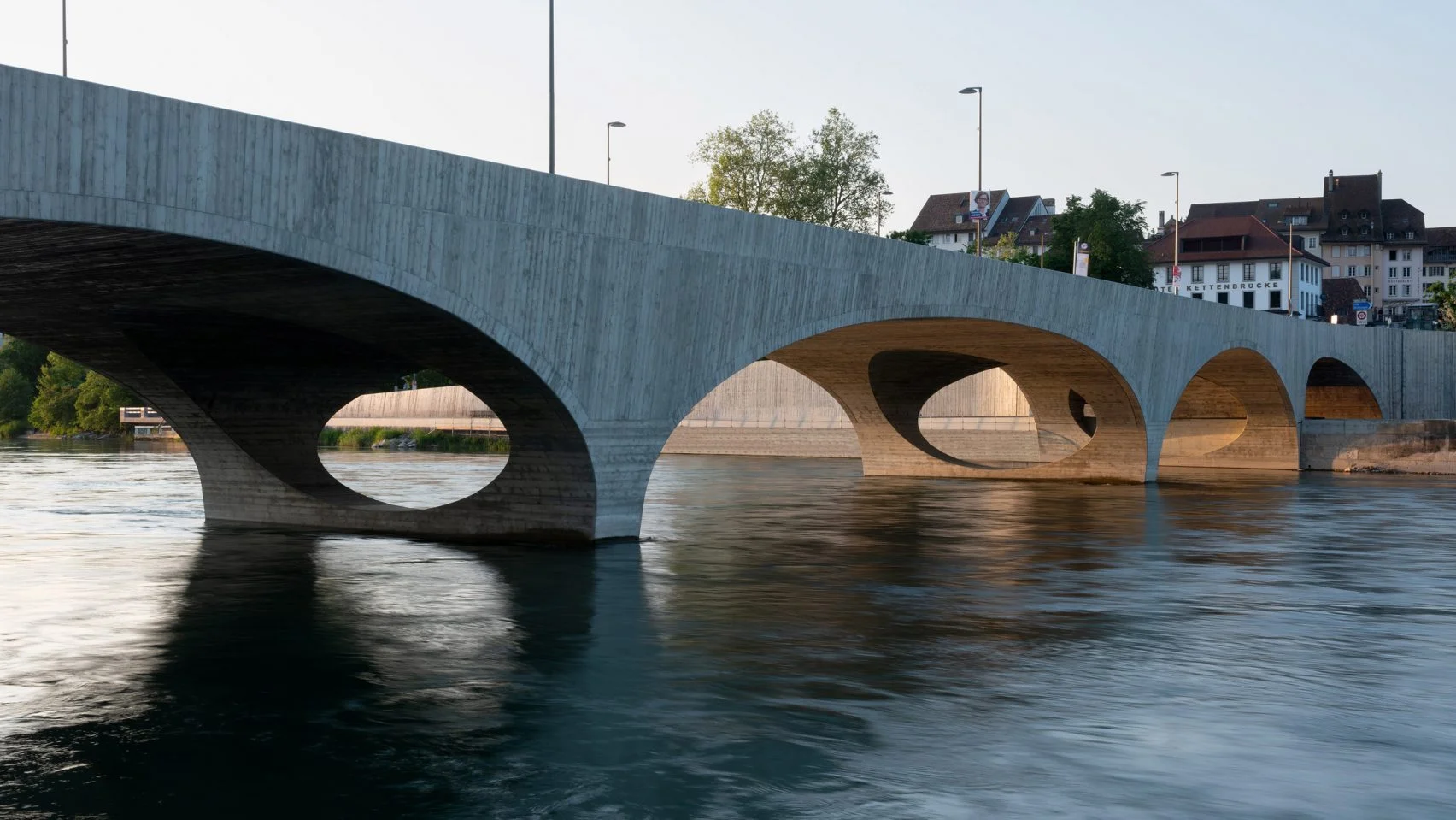 Sculptural concrete bridge in Switzerland