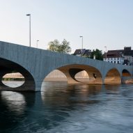 Christ & Gantenbein adds concrete New Aare Bridge over Swiss river