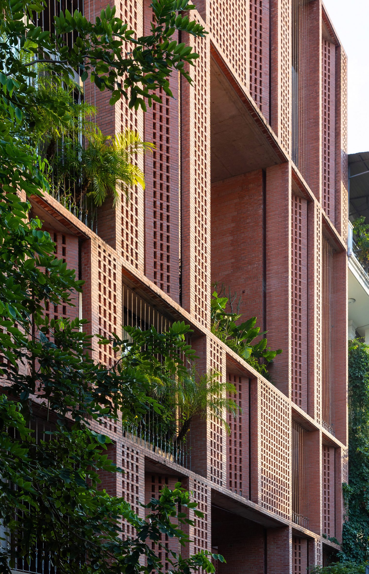 Perforated-brickwork facade of Premier Office by Tropical Space