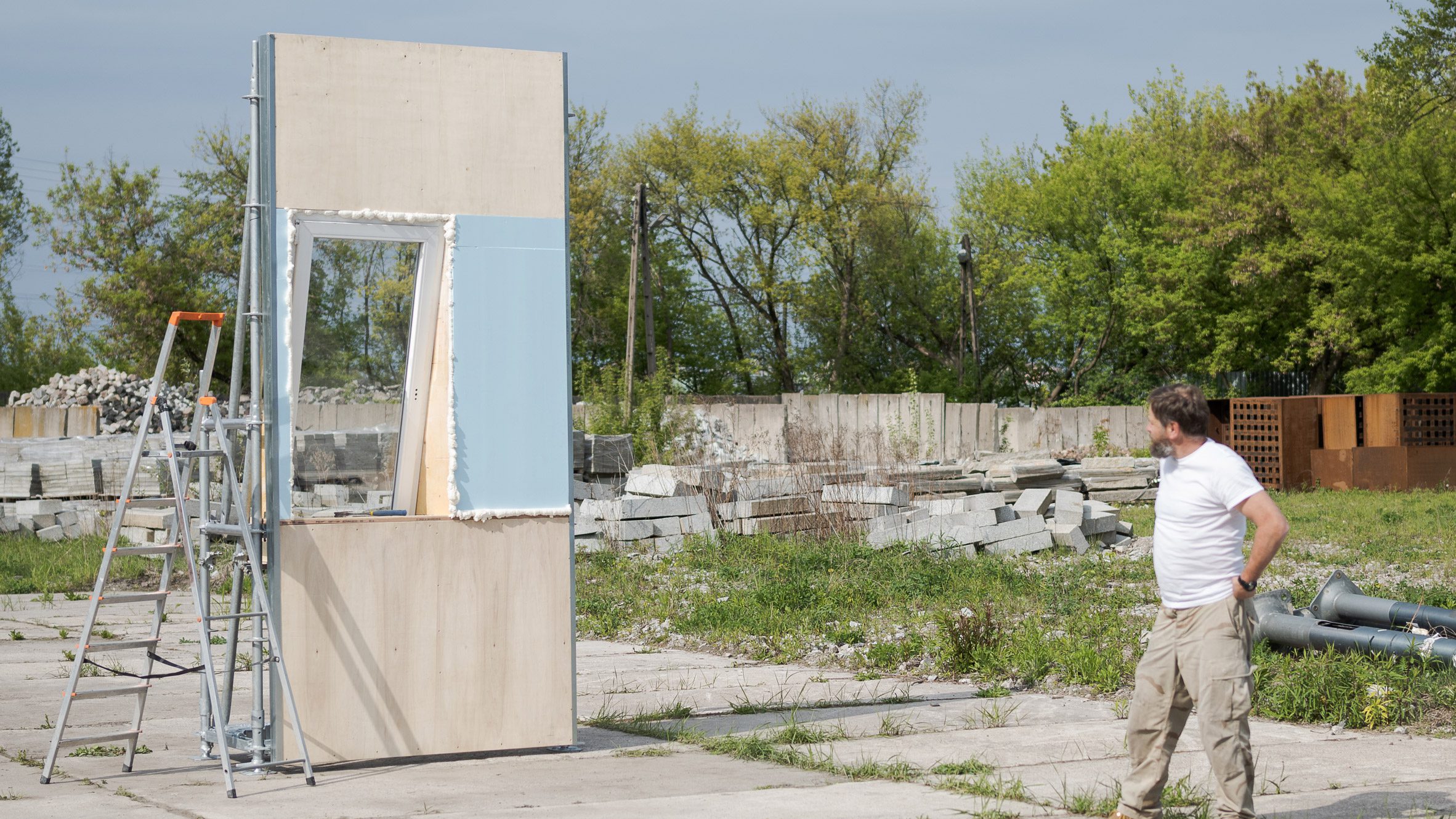 Polish pavilion at London Design Biennale collects windows for Ukraine - Vimarsana News