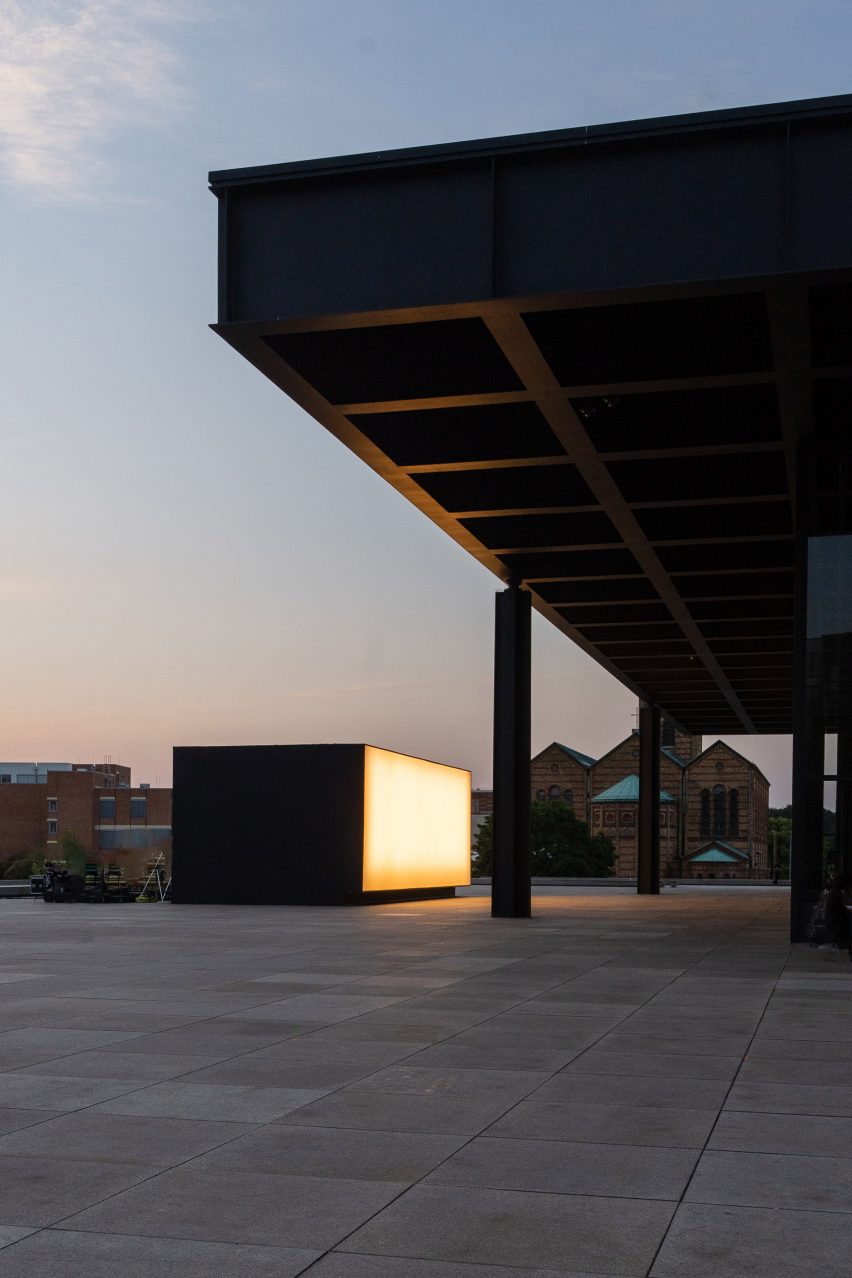 Exterior photo of Mies van der Rohe's Neue Nationalgalerie