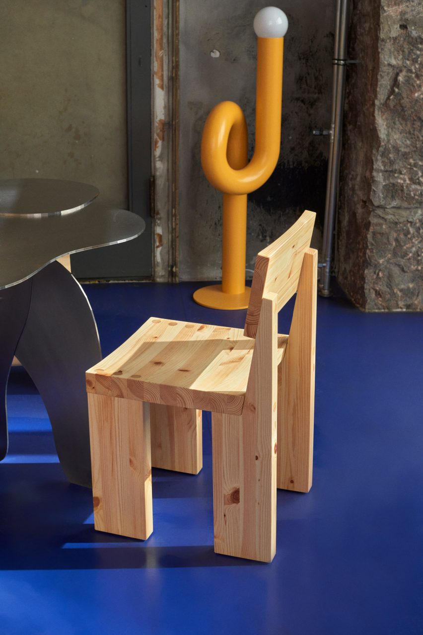 Wooden chair by Vaarnii at Tableau