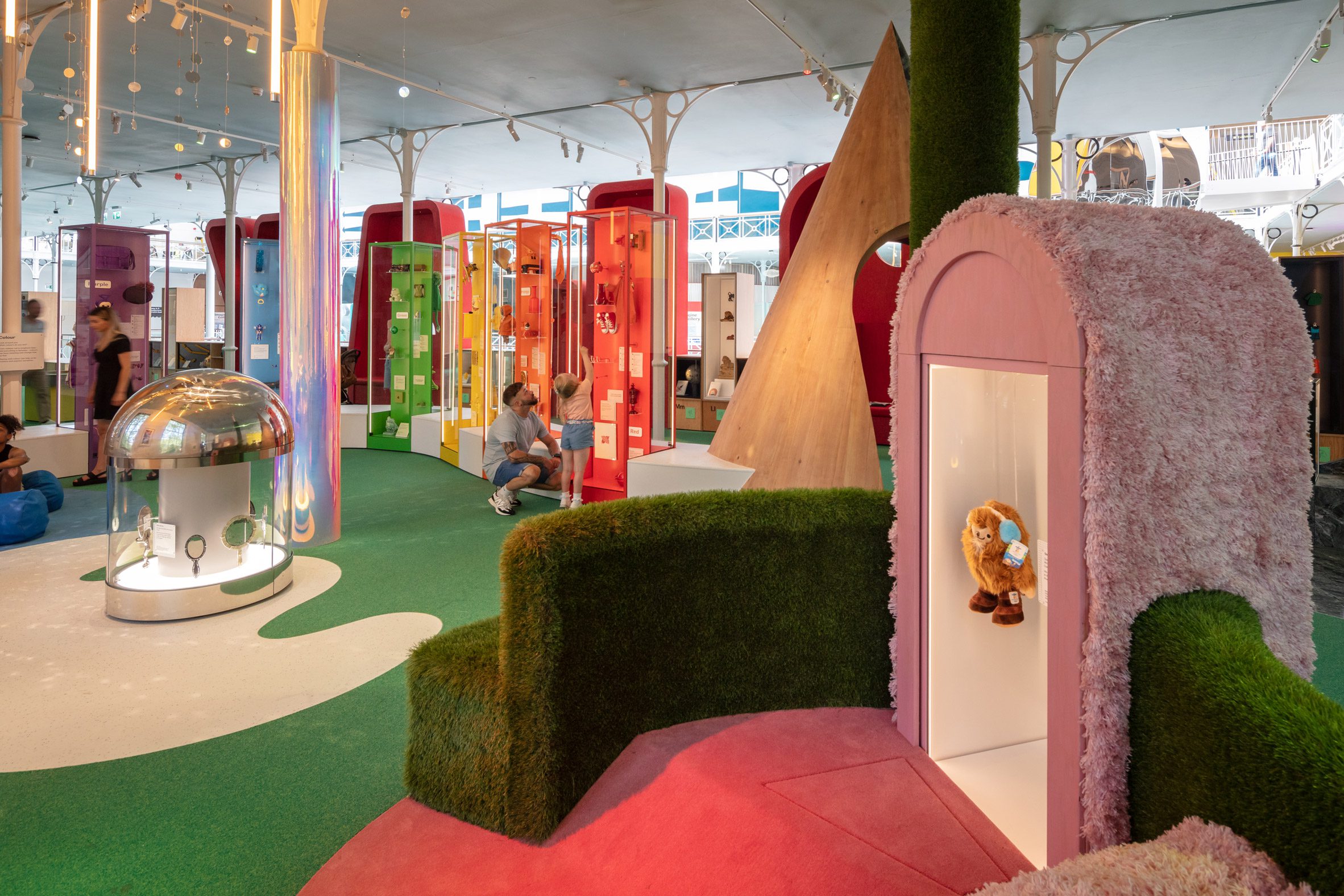 Play gallery with colourful exhibits