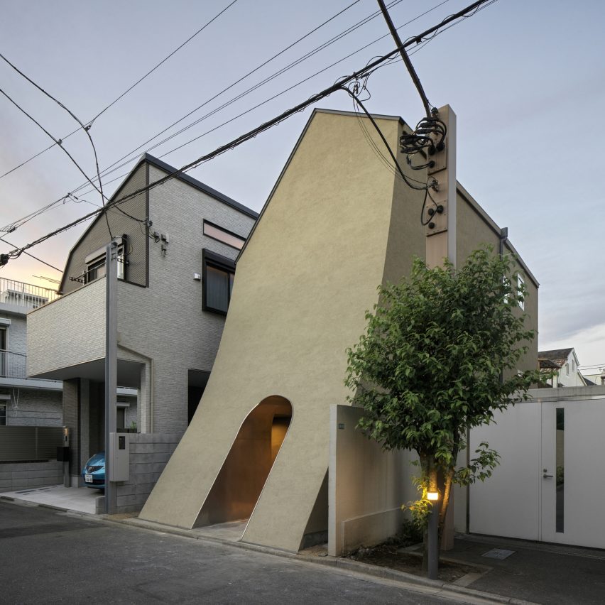 A Japanese Manga Artist's House by Tan Yamanouchi & AWGL