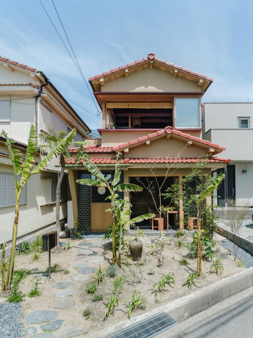 Exterior image of a house in Matsue Kaigan Hayashizaki