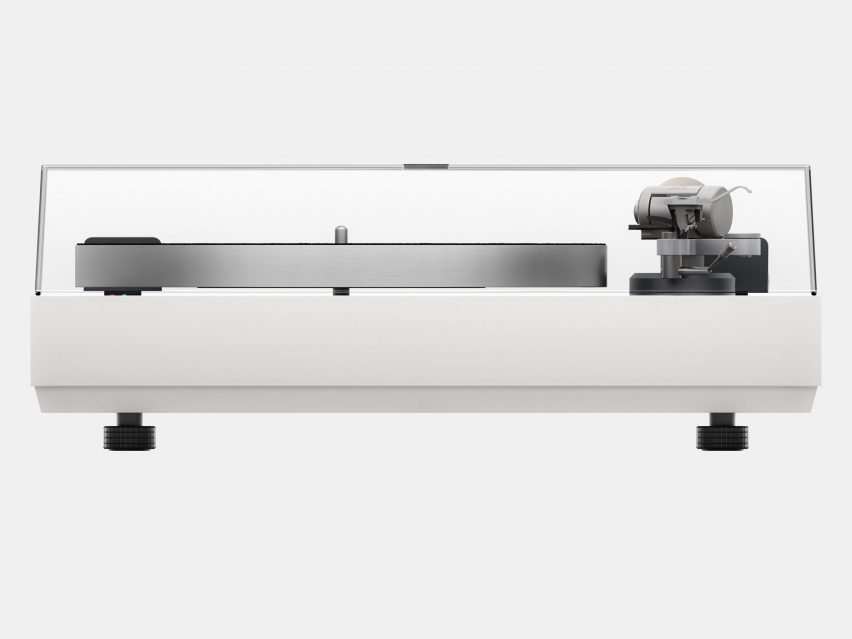 Rendering of a white record player from the side