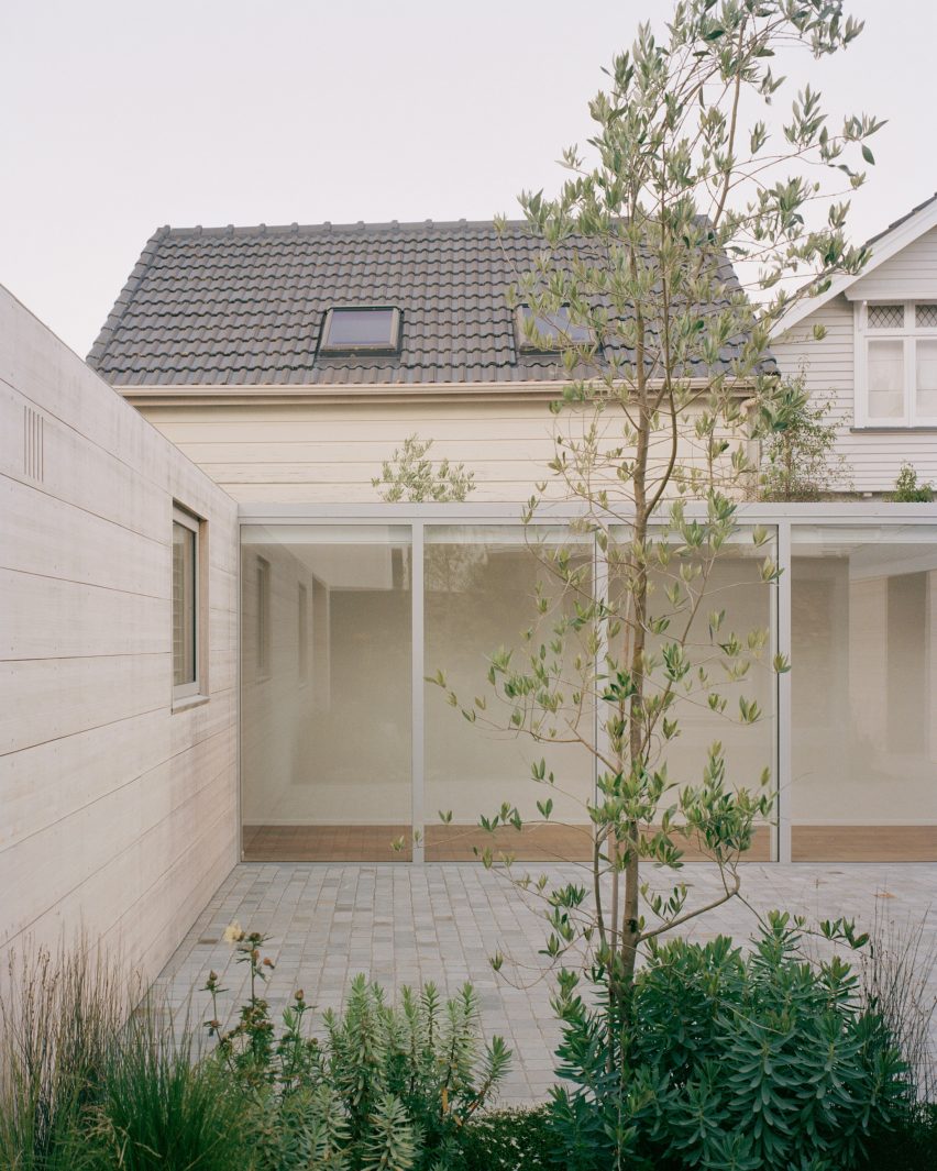حیاط خانه نیوزلند اثر Seear-Budd Ross