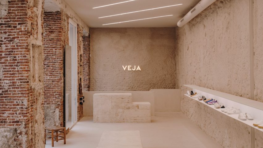 Veja store in Madrid designed by Plantea Estudio