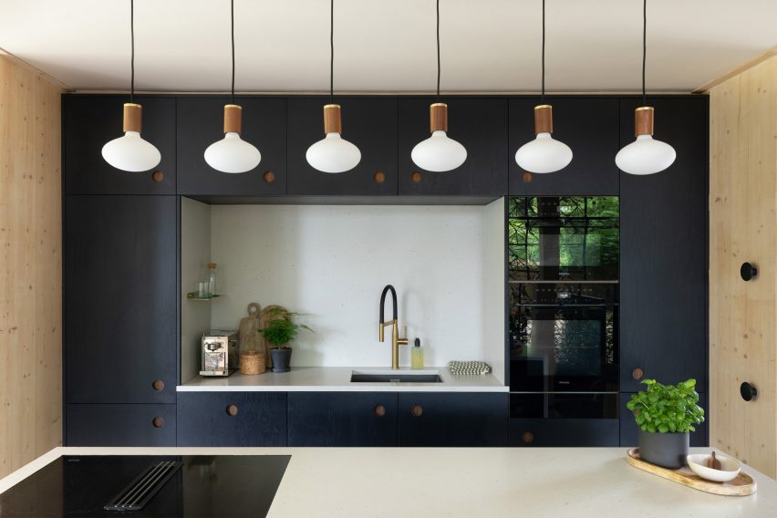 Kitchen with black joinery