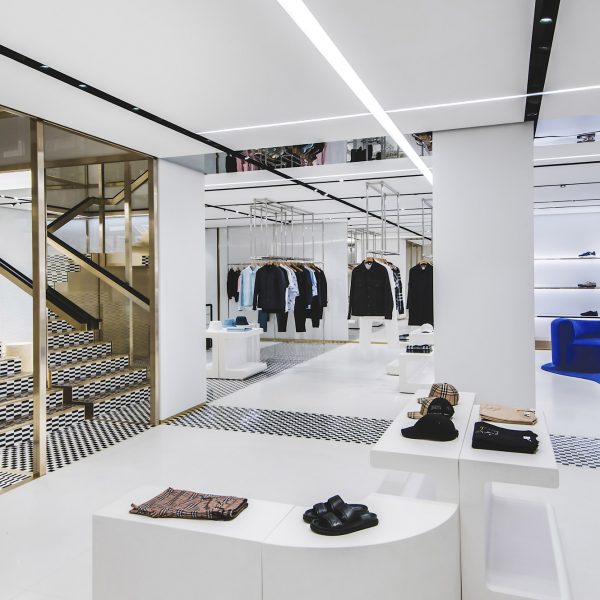 Burberry store keystone at hotsell the crossing