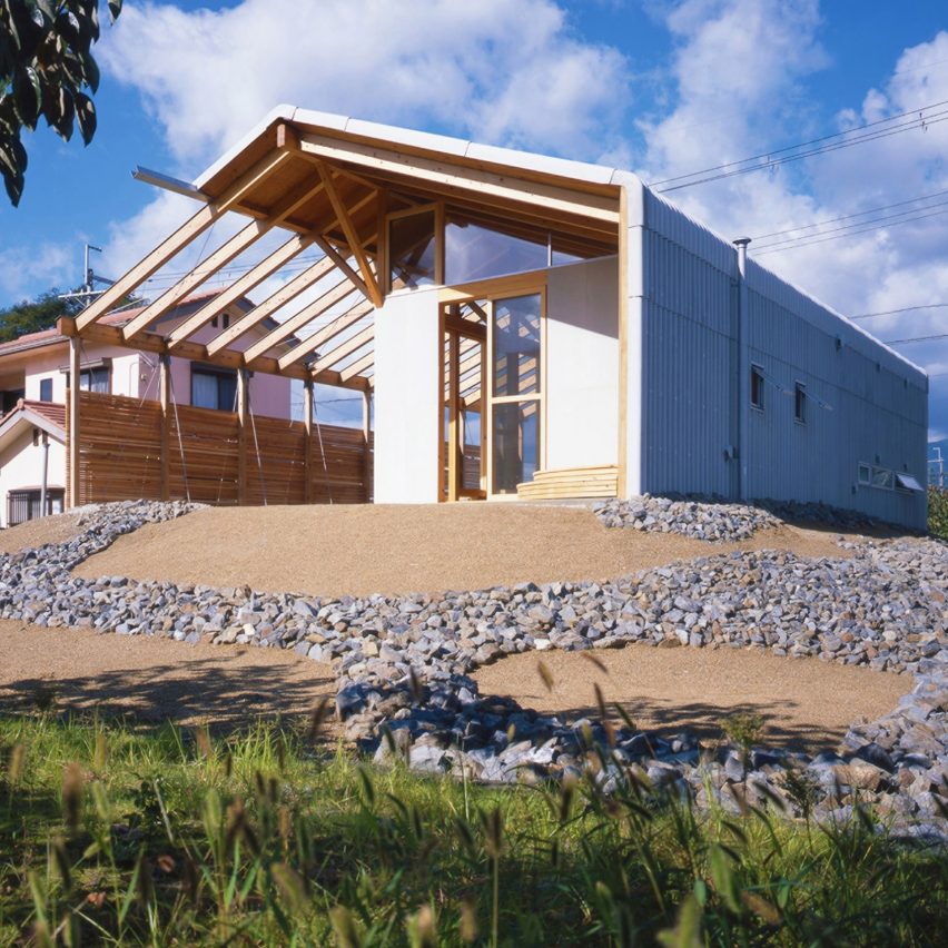 Half Barn от Хасимото Рюичи и архитектуры Асидзавы