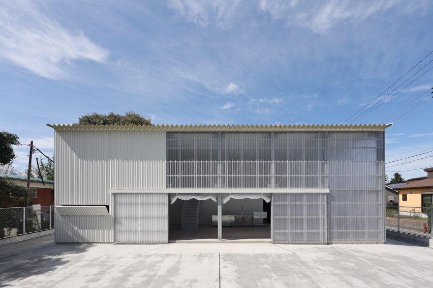 Main elevation of Warehouse Villa by Arii Irie Architects