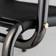 Details of the joint of Chopper chair's seat and frame