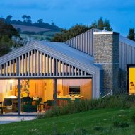 Modern Barn by Coffey Architects
