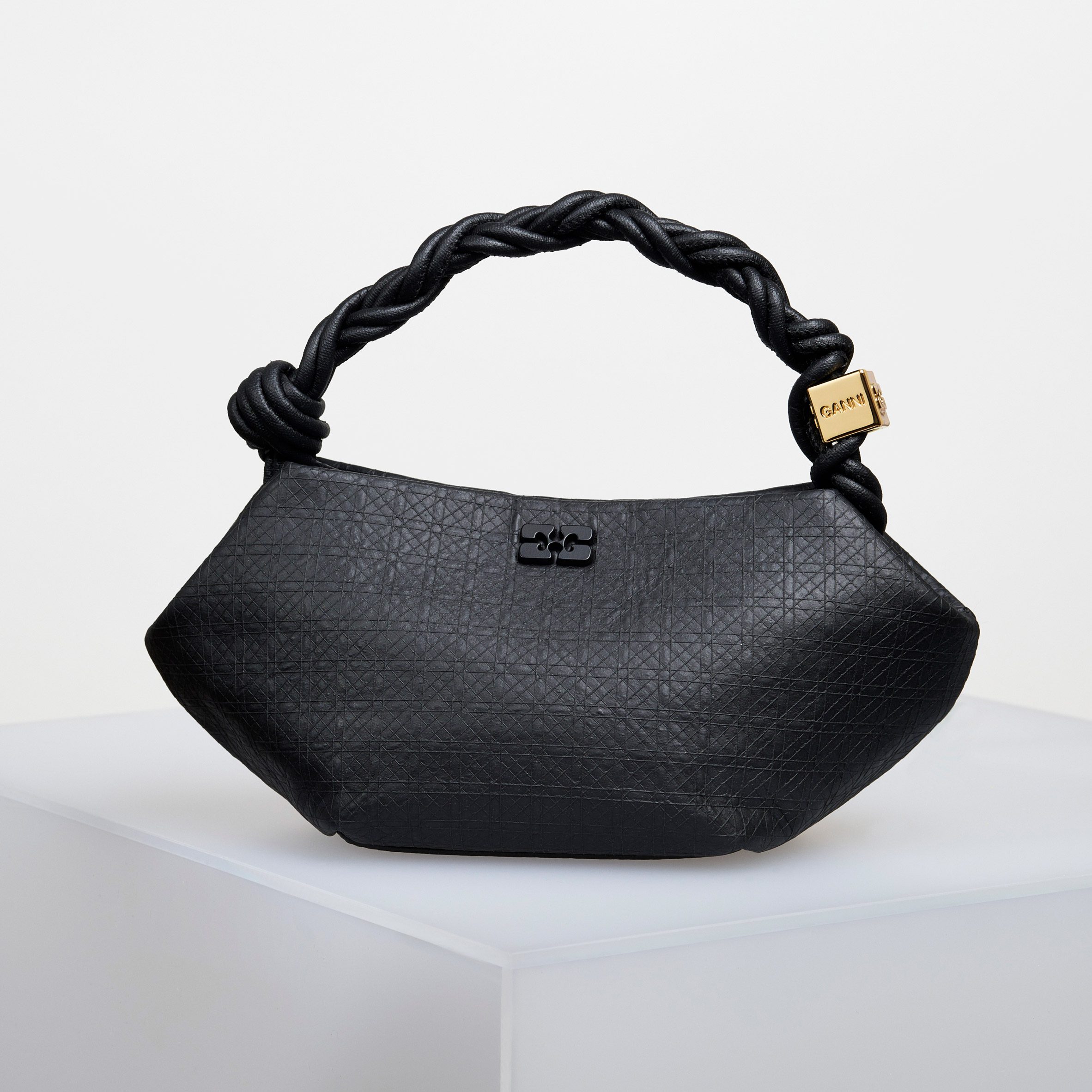 Louis Vuitton® Carryall MM Black. Size in 2023